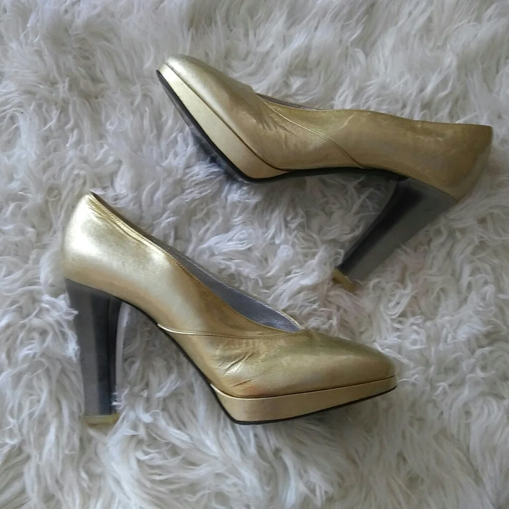 Nina Ricci Pumps With Acrylic Heels